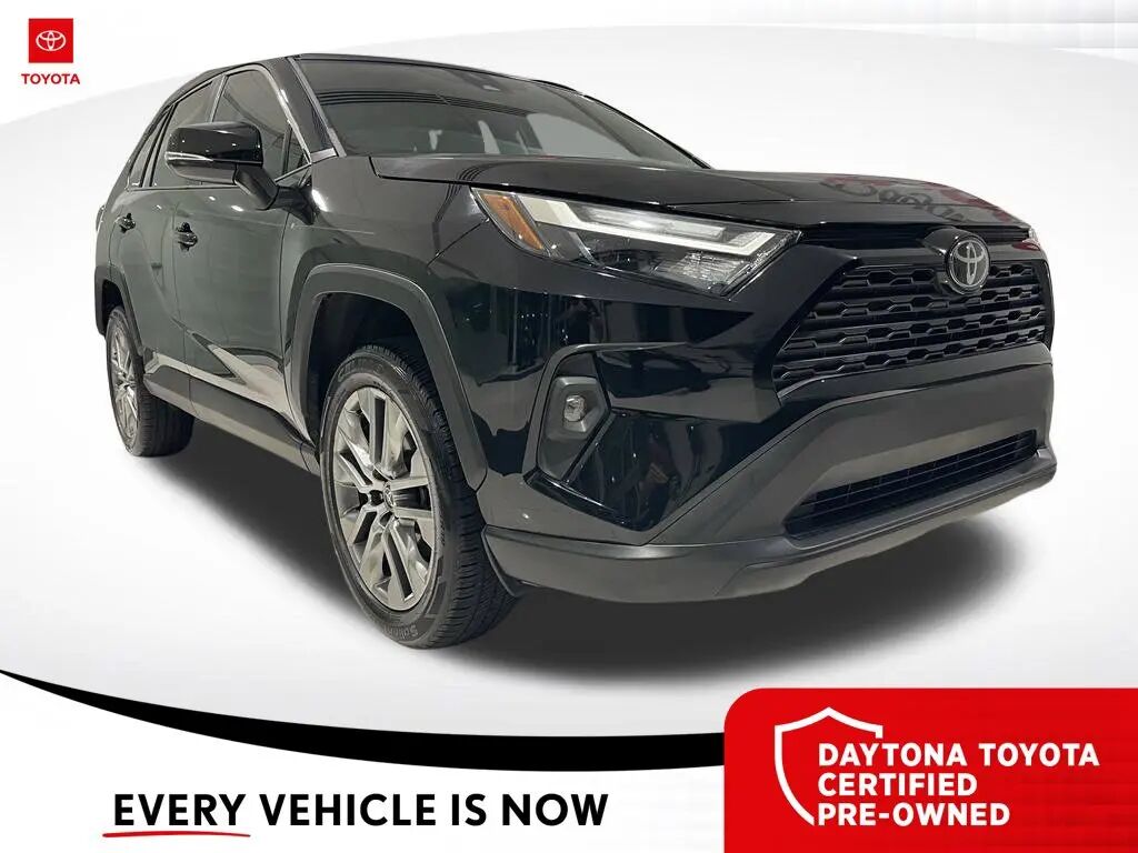 2022 Toyota RAV4 XLE Premium — photo 1 of 13