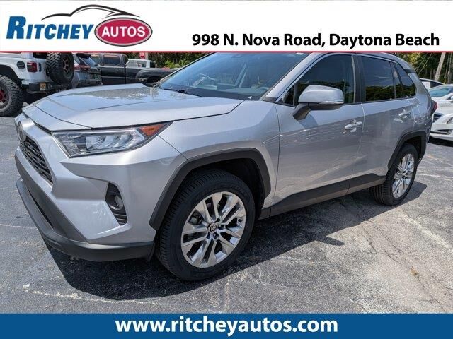 2021 Toyota RAV4 XLE Premium — photo 1 of 13