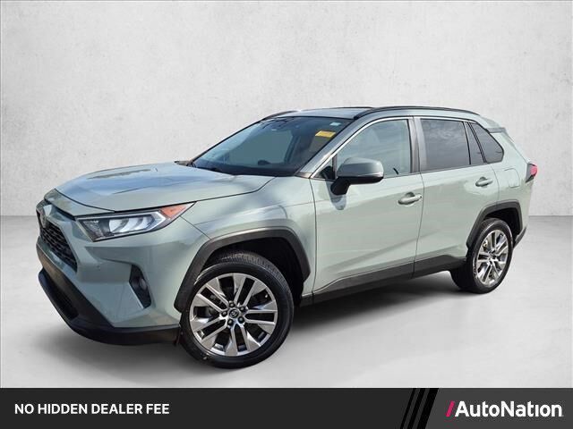 2019 Toyota RAV4 XLE Premium — photo 1 of 13