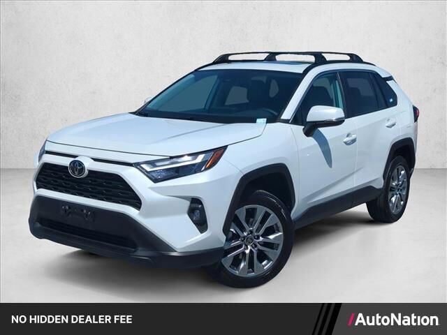 2023 Toyota RAV4 XLE Premium — photo 1 of 13