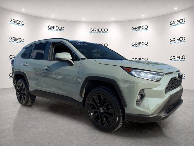 2021 Toyota RAV4 XLE Premium