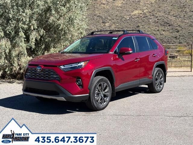 2024 Toyota RAV4 Hybrid Limited — photo 1 of 13