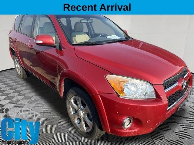 2010 Toyota RAV4 Limited — photo 1 of 6