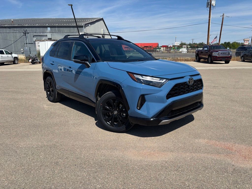 2025 Toyota RAV4 XSE — photo 1 of 13