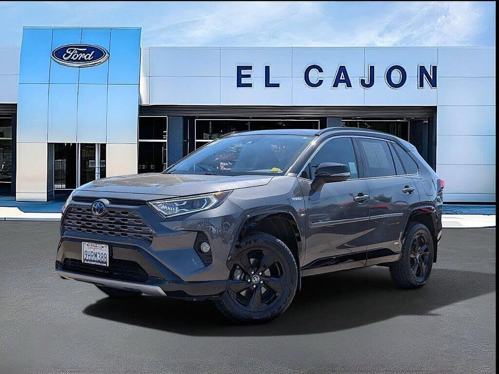 2020 Toyota RAV4 Hybrid XSE — photo 1 of 24