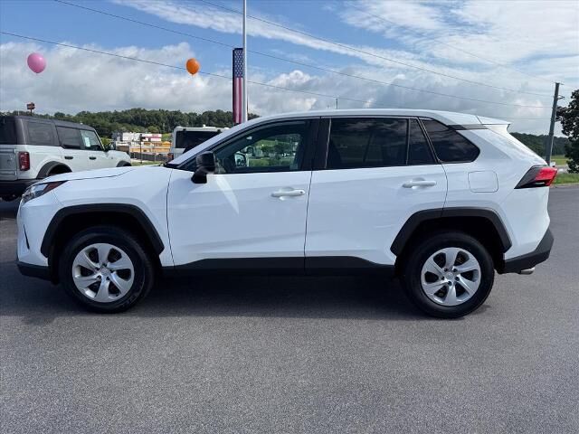 2024 Toyota RAV4 LE — photo 1 of 13