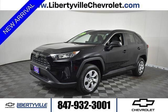 2019 Toyota RAV4 LE — photo 1 of 1