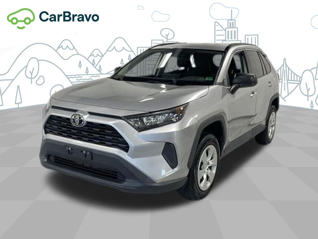 2021 Toyota RAV4 LE — photo 1 of 6
