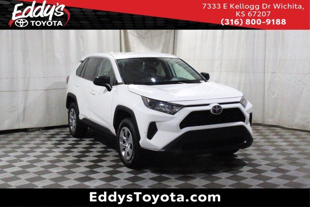 2022 Toyota RAV4 LE — photo 1 of 13