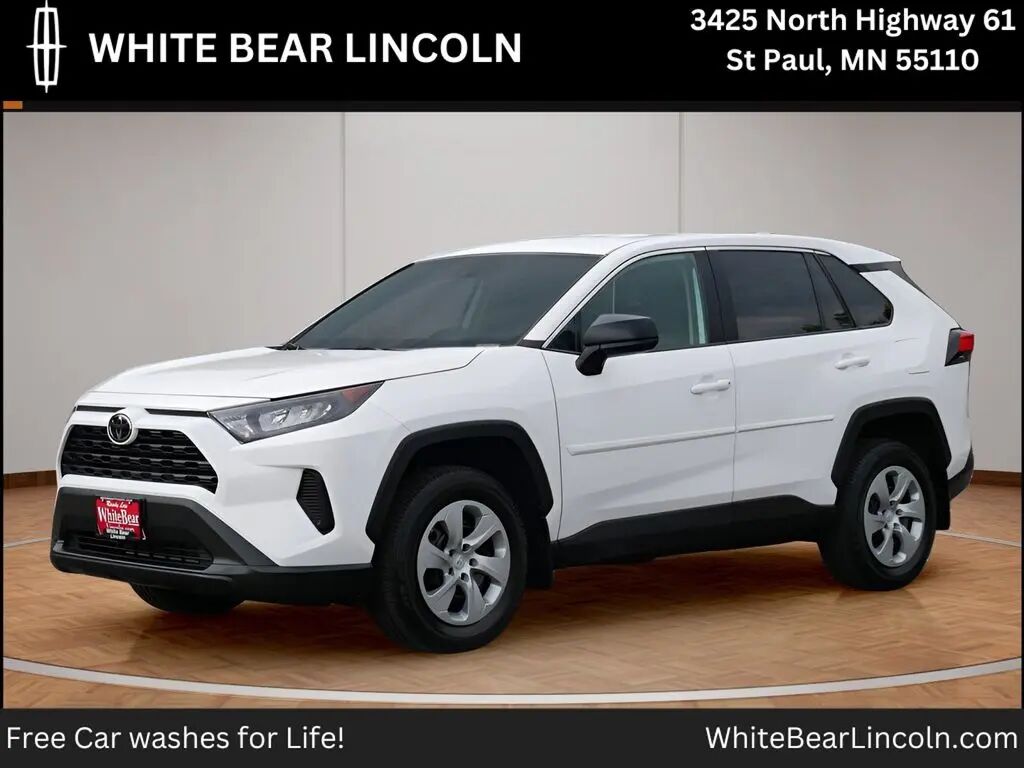 2022 Toyota RAV4 LE — photo 1 of 46