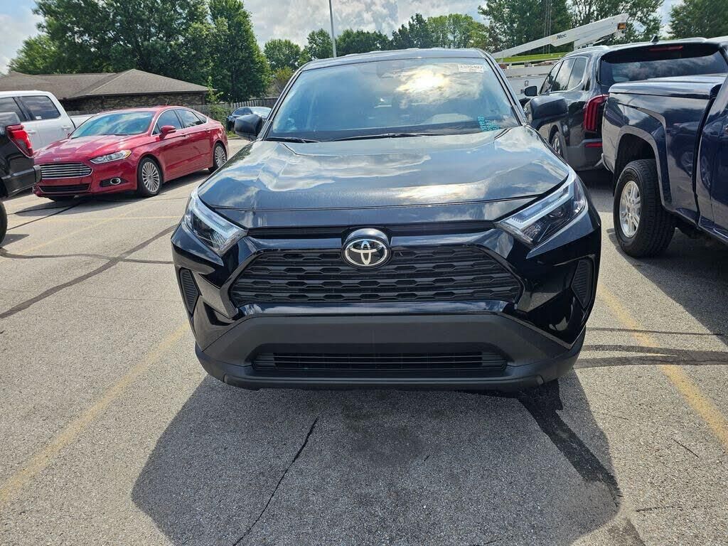 2025 Toyota RAV4 LE — photo 1 of 1