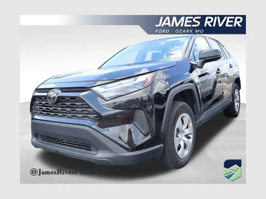 2025 Toyota RAV4 LE — photo 1 of 41