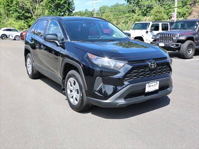 2021 Toyota RAV4 LE — photo 1 of 13