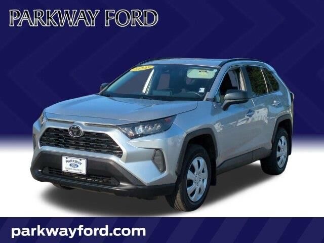 2020 Toyota RAV4 LE
