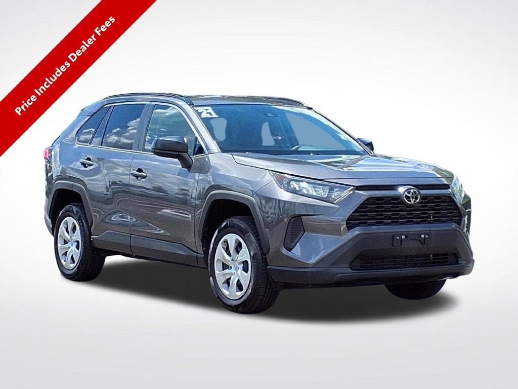 2021 Toyota RAV4 LE — photo 1 of 13