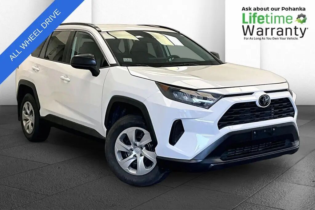 2020 Toyota RAV4 LE — photo 1 of 13