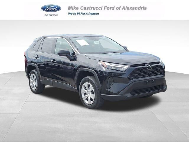 2024 Toyota RAV4 LE — photo 1 of 13