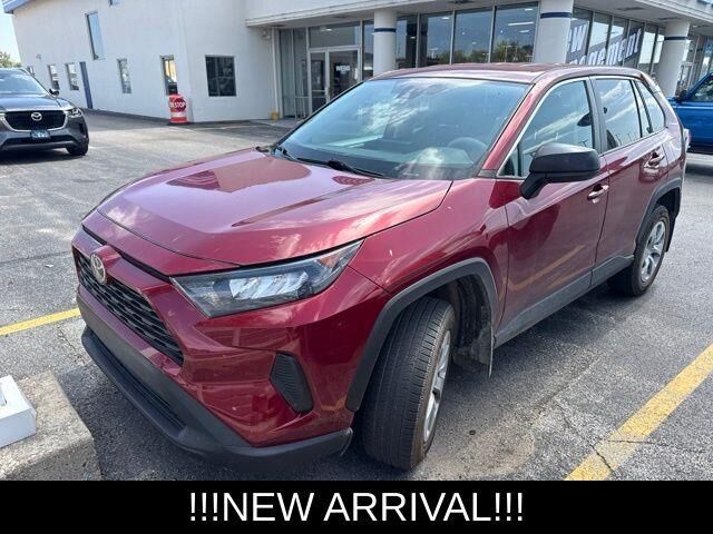 2022 Toyota RAV4 LE — photo 1 of 27