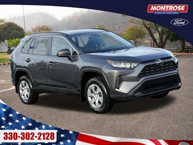 2021 Toyota RAV4 LE — photo 1 of 13