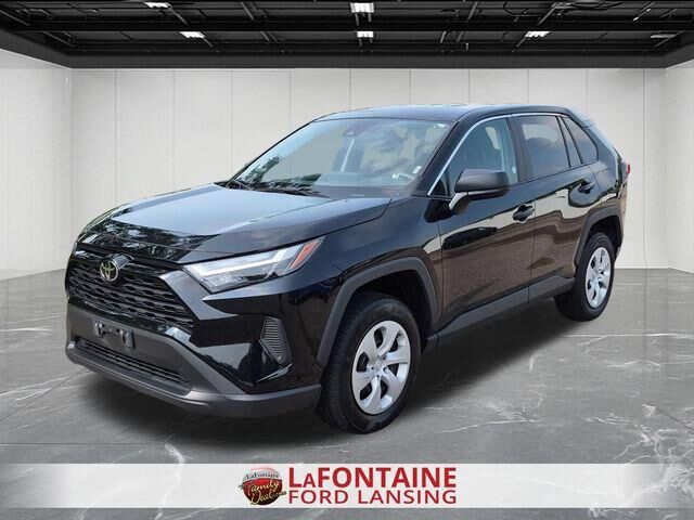 2025 Toyota RAV4 LE — photo 1 of 26
