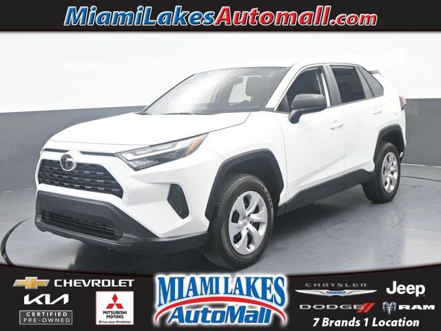 2025 Toyota RAV4 LE
