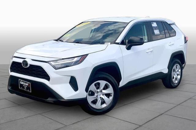 2025 Toyota RAV4 LE — photo 1 of 37