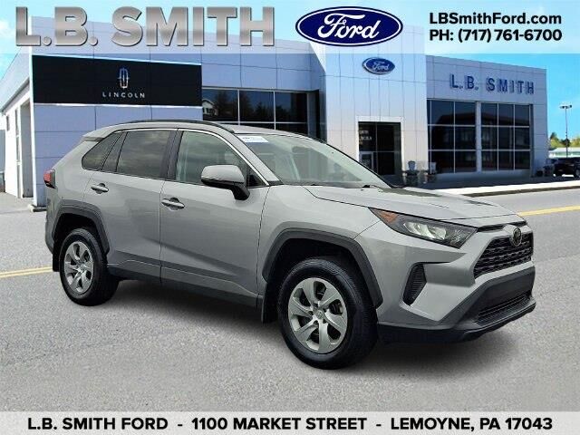 2020 Toyota RAV4 LE