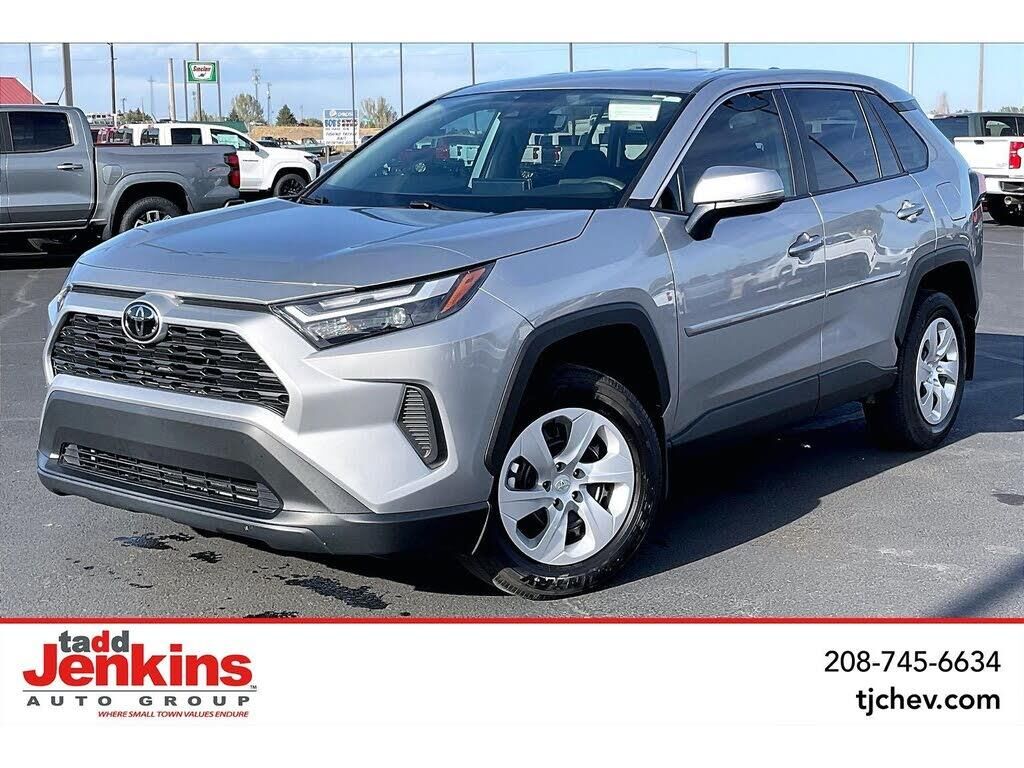 2024 Toyota RAV4 LE — photo 1 of 1