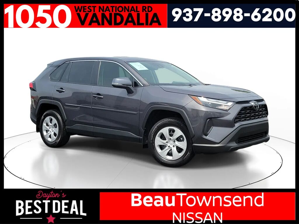 2024 Toyota RAV4 LE — photo 1 of 13