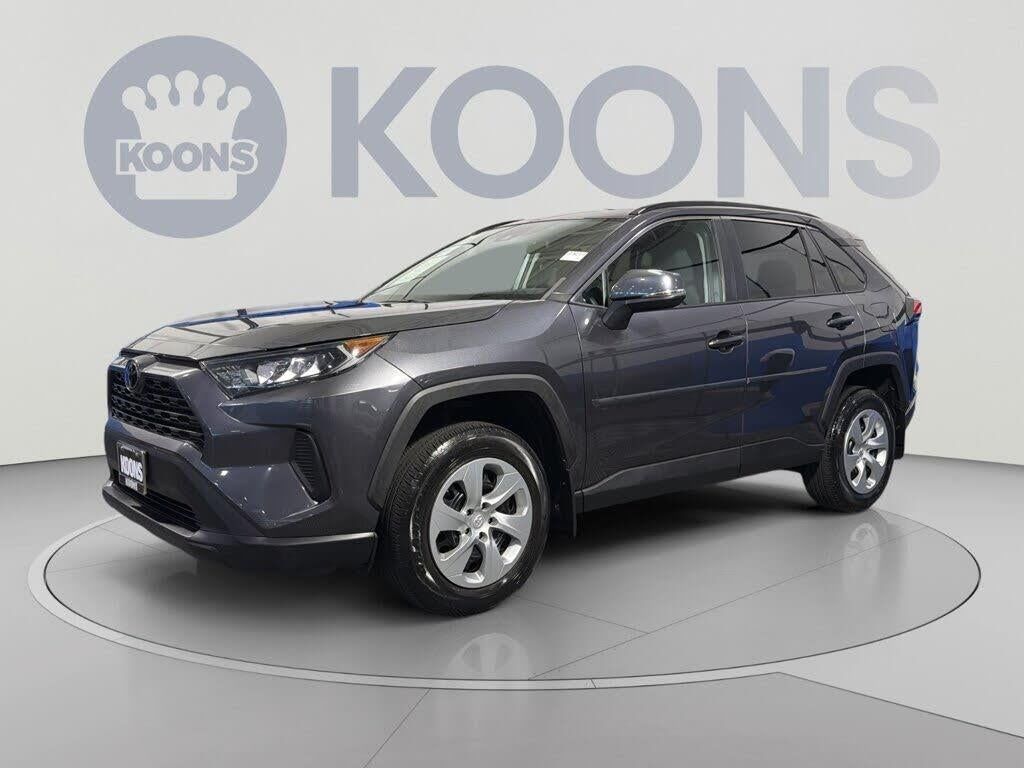 2021 Toyota RAV4 LE — photo 1 of 17