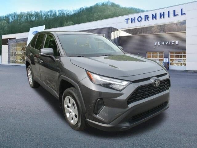 2023 Toyota RAV4 LE — photo 1 of 13