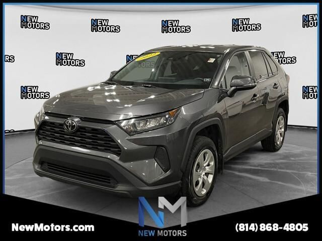 2022 Toyota RAV4 LE