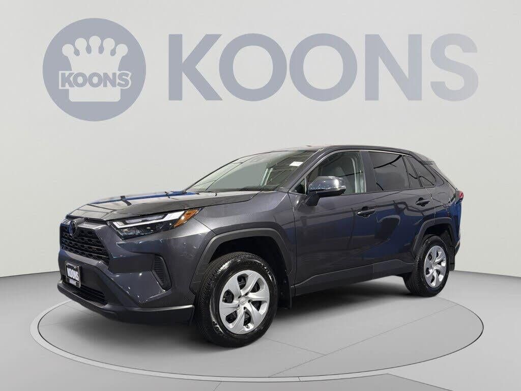 2024 Toyota RAV4 LE — photo 1 of 17