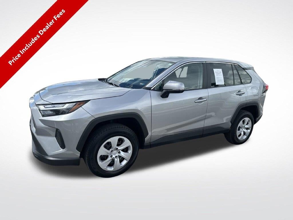 2024 Toyota RAV4 LE — photo 1 of 13
