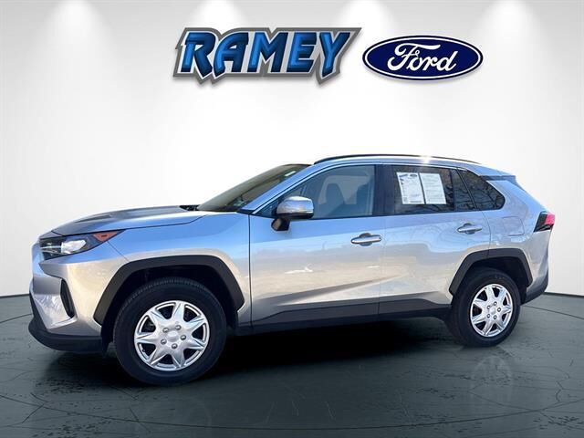 2020 Toyota RAV4 LE