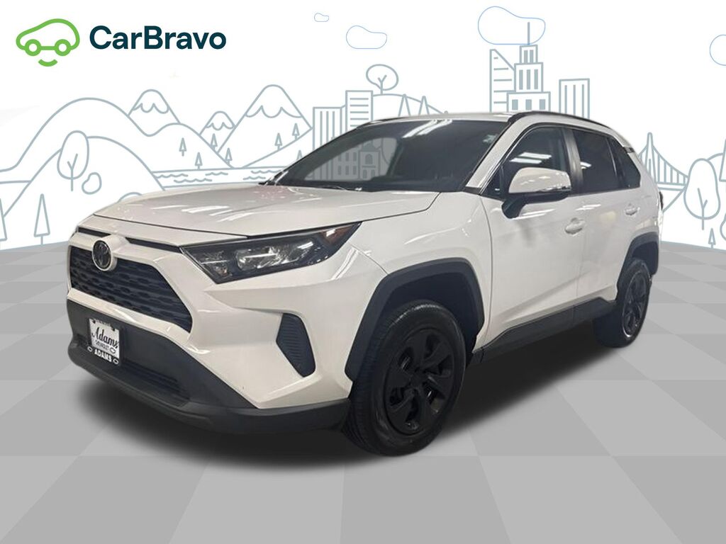 2020 Toyota RAV4 LE — photo 1 of 6
