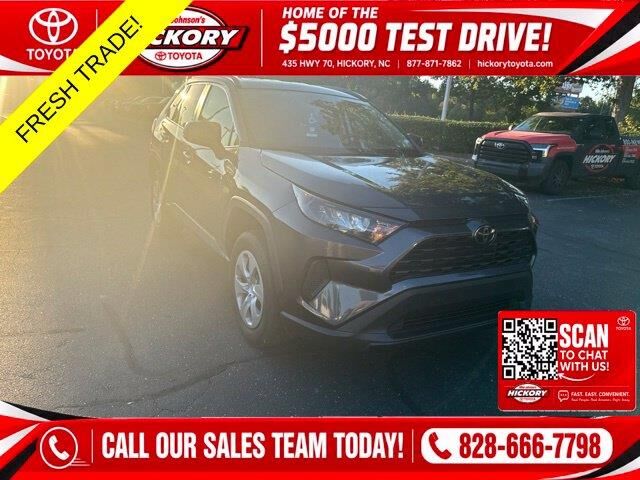 2020 Toyota RAV4 LE