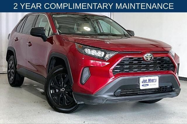 2022 Toyota RAV4 LE