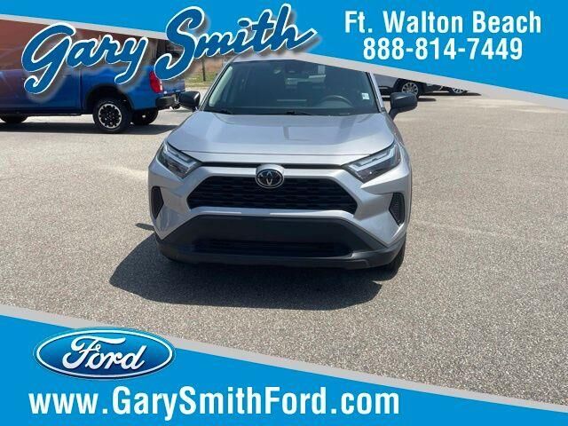 2024 Toyota RAV4 LE — photo 1 of 26