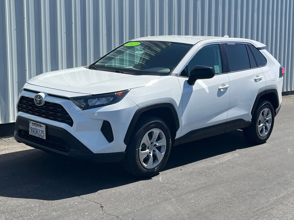 2022 Toyota RAV4 LE — photo 1 of 13