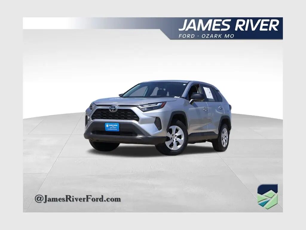 2025 Toyota RAV4 LE — photo 1 of 13