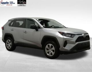 2022 Toyota RAV4 LE — photo 1 of 39