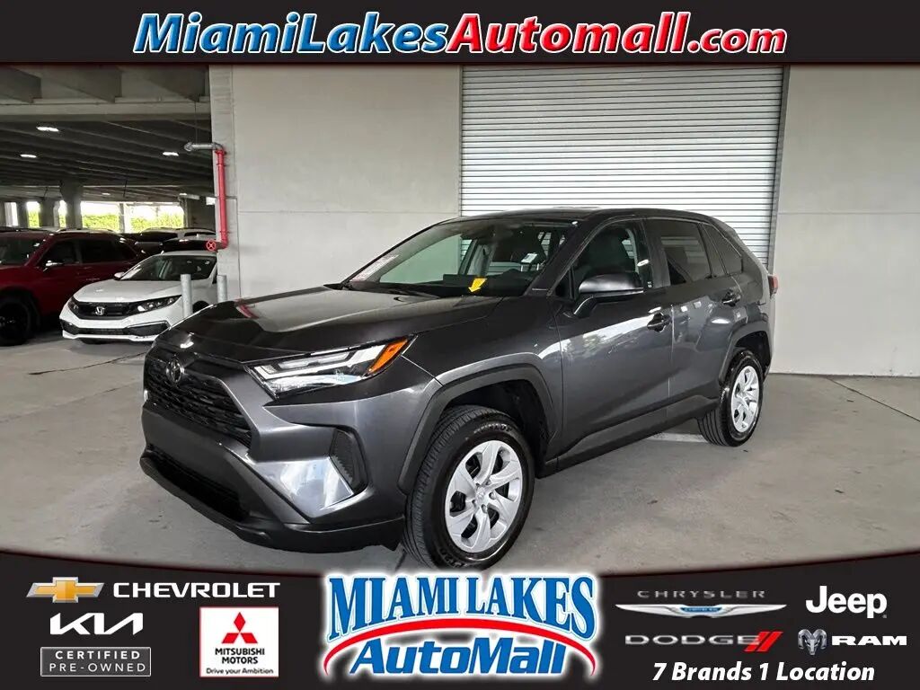 2025 Toyota RAV4 LE — photo 1 of 13