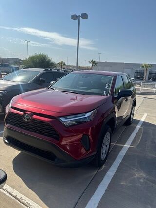 2025 Toyota RAV4 LE