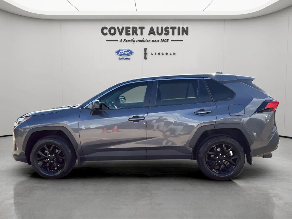 2024 Toyota RAV4 LE — photo 1 of 12