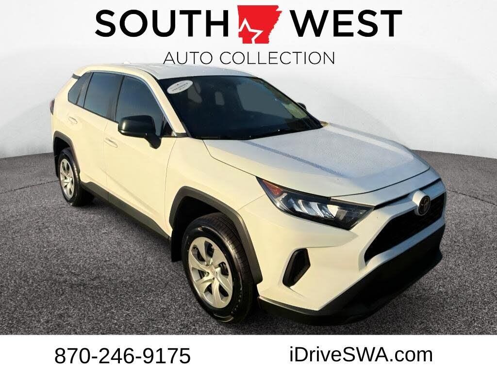 2022 Toyota RAV4 LE — photo 1 of 1