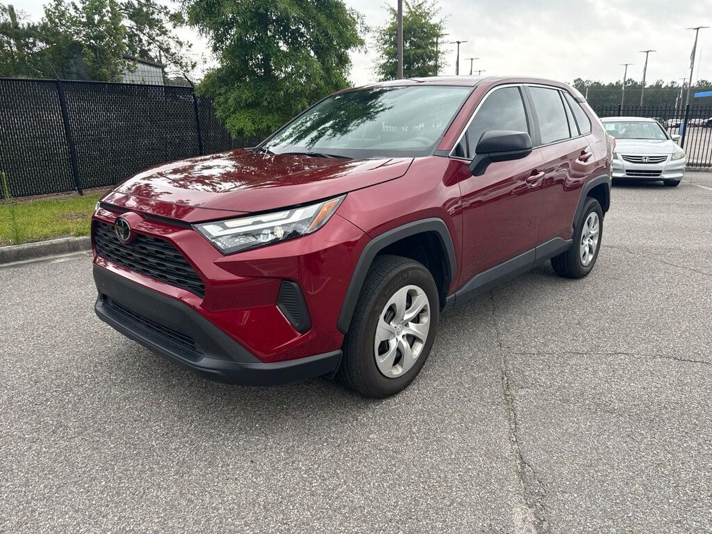 2023 Toyota RAV4 LE — photo 1 of 14