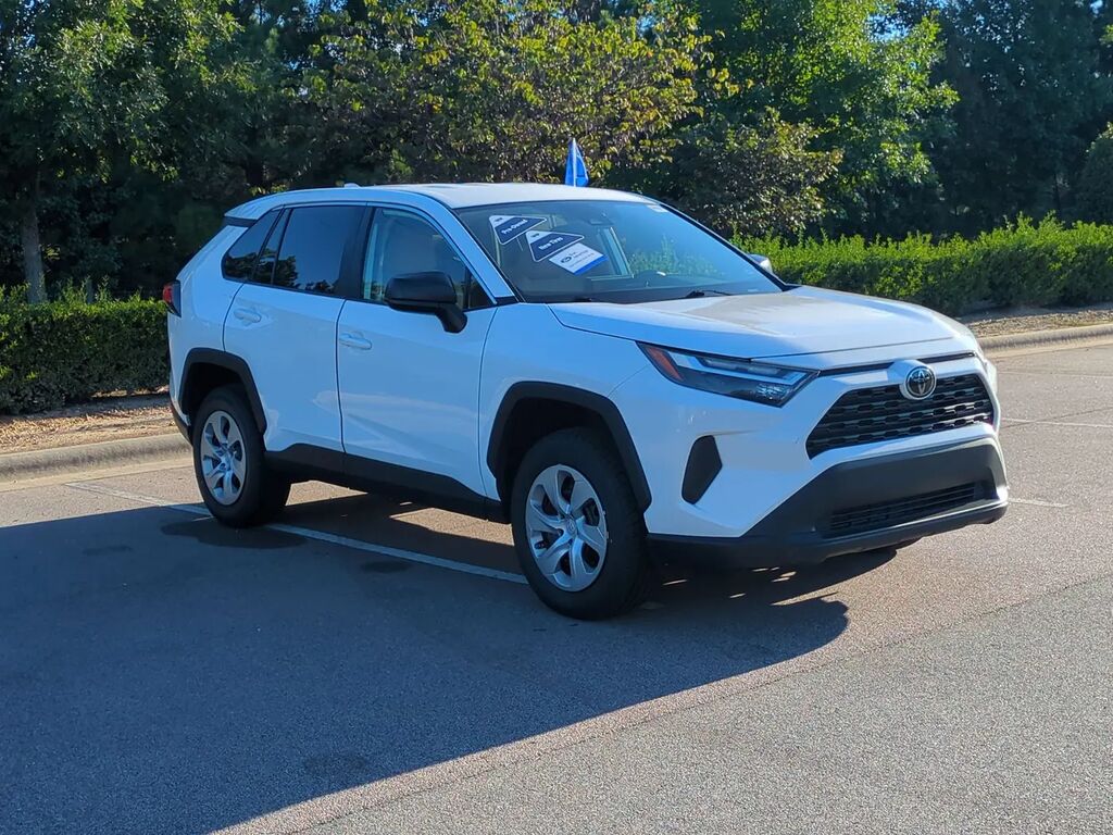2024 Toyota RAV4 LE — photo 1 of 13
