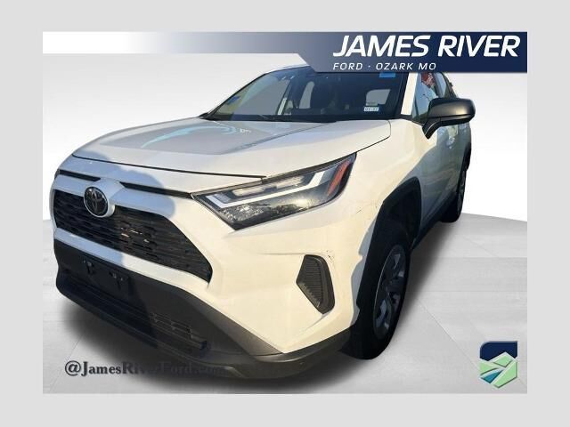 2025 Toyota RAV4 LE — photo 1 of 53