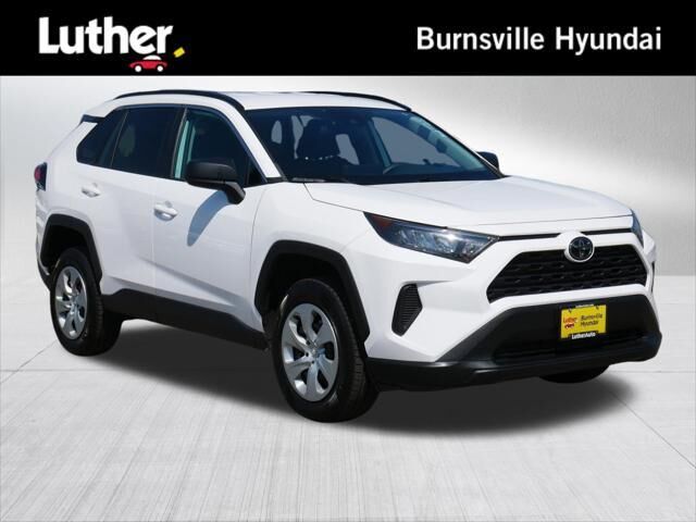 2020 Toyota RAV4 LE — photo 1 of 26
